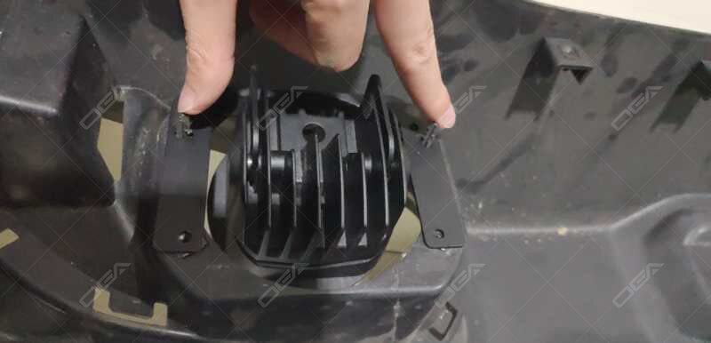 auxiliary fog light bracket