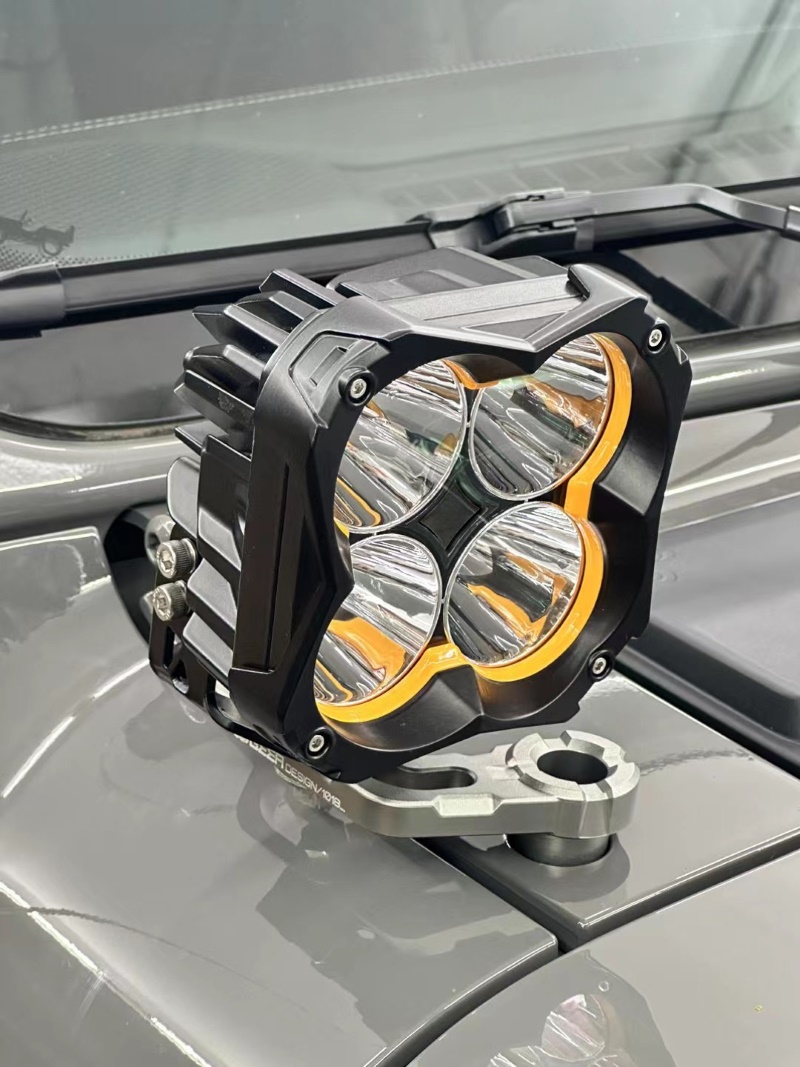 TR1 Series Ditch Light