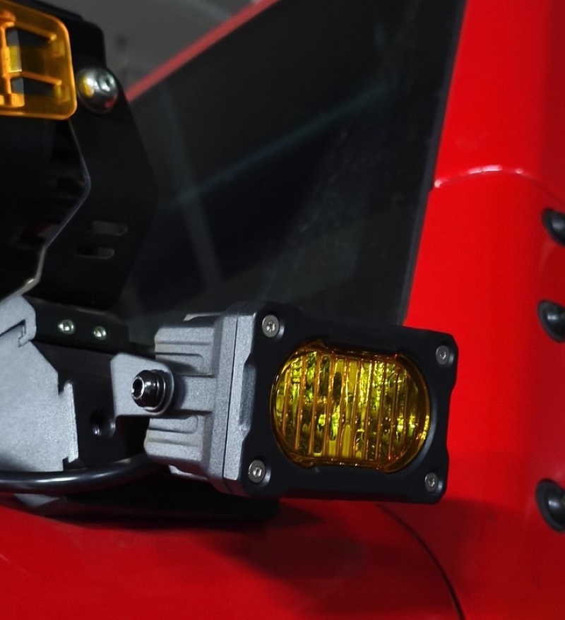 3045 Series Ditch Light