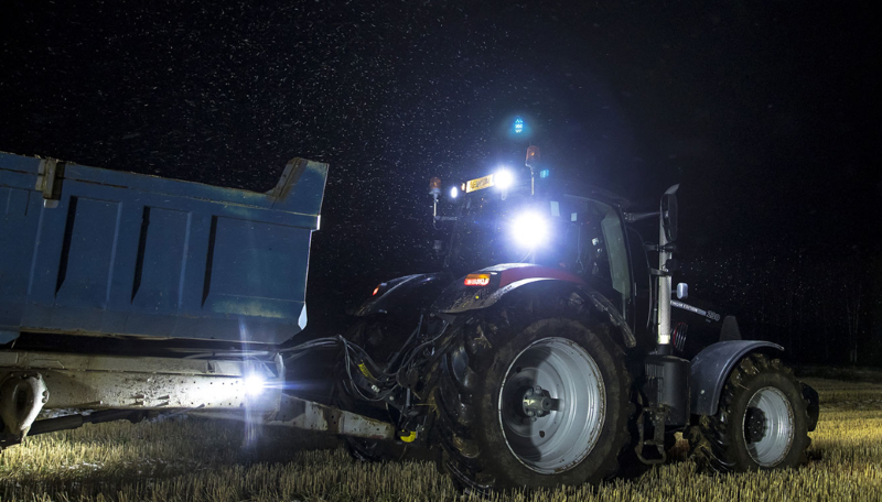 Agricultural auxiliary lighting